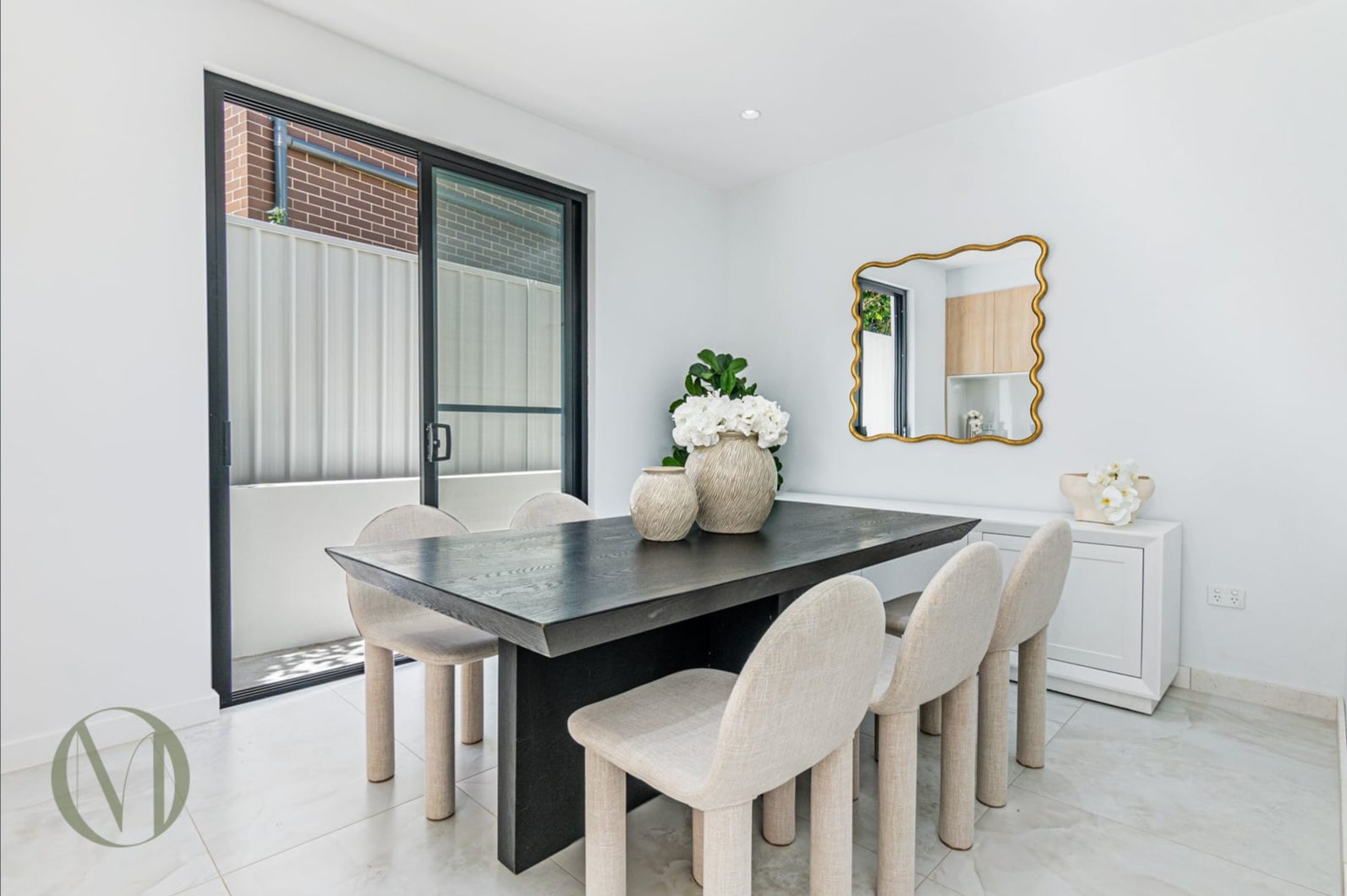 Evans Rd interior